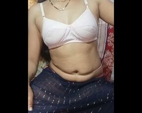 Hot Indian bhabhi fucking show ????