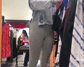 Candid Cameltoe Leggings MILF