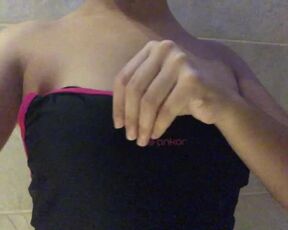 FLASHING TITS AT GYM'S LOCKER ROOM