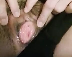 Hairy horny pussy show, Chillax