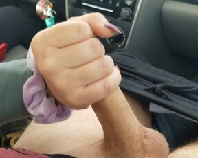 Handjob while she drives