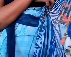 Tamil wife Swetha Saree change