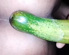 Pakistani bhabhi use cucumber and cuming part 2