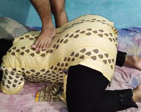 Electrician fucked Indian hot aunty's Big ass When Aunt was Horny - Indian Hindi Sex